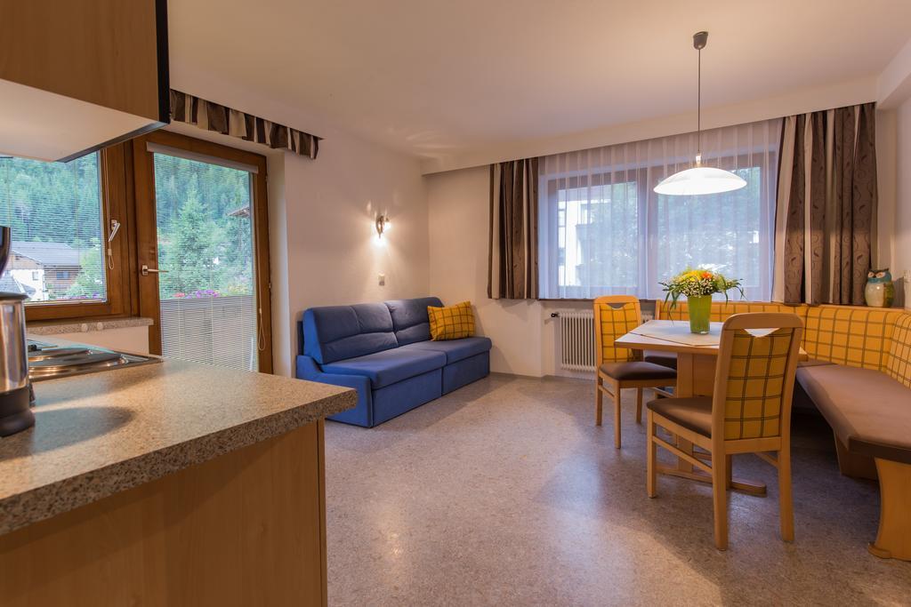 Pension Nigella Neustift im Stubaital Exterior foto